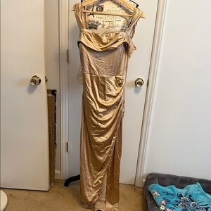 Popilush Elegant Gold Evening Gown